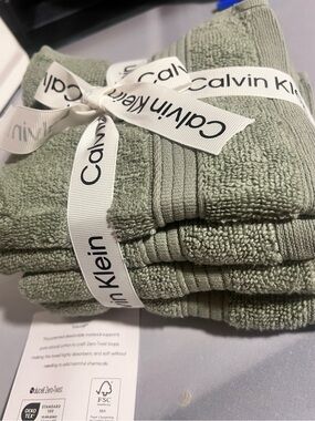 CK  Sage Green 4-Piece Wash Towel Set